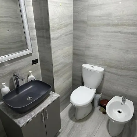 Holiday Tirana Διαμέρισμα *